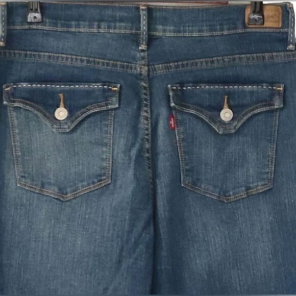 Levi's Perfectly Slimming Boot Cut Faded Denim Jeans Size S/C NWOT - Picture 3 of 7